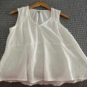 Faherty gauze sleeveless top